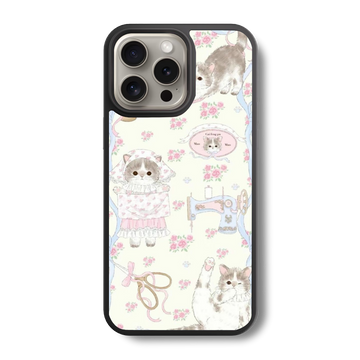 Vintage Kitten Stitch Glass Case
